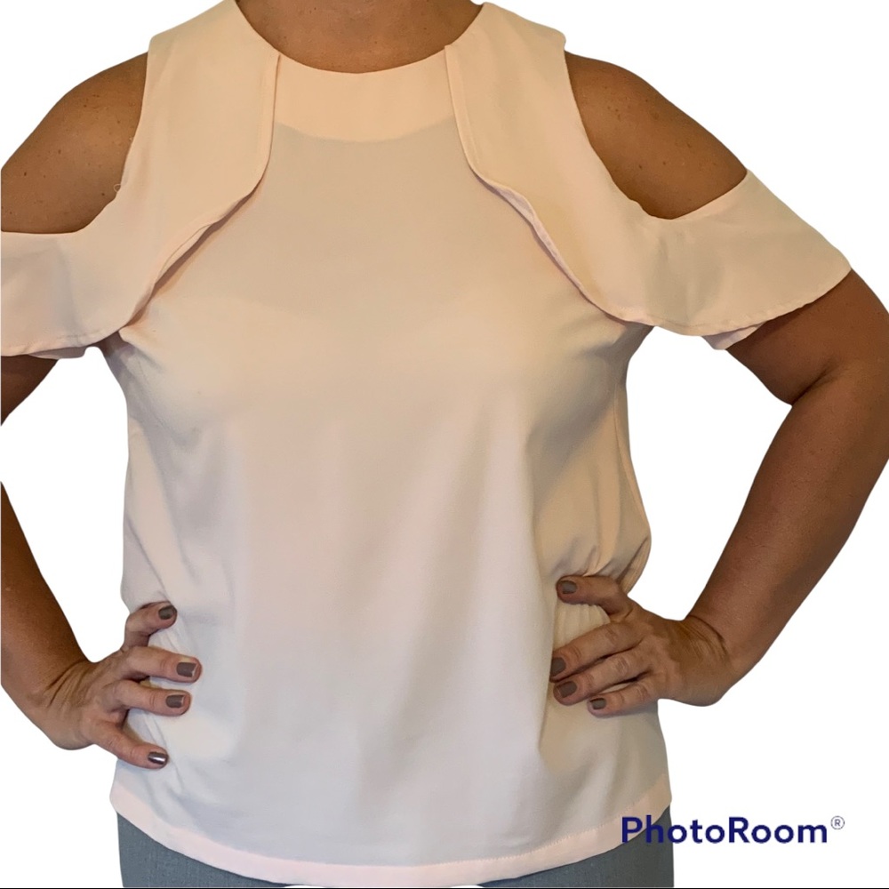 😎 Mud Pie Cold Shoulder Peach Blouse Size L
